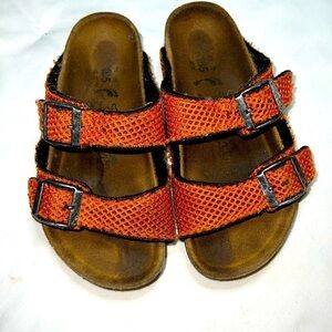 Birkenstock slip on sandals buckle shoes Size 29 /185 c 11 sole 8” kids birki’s